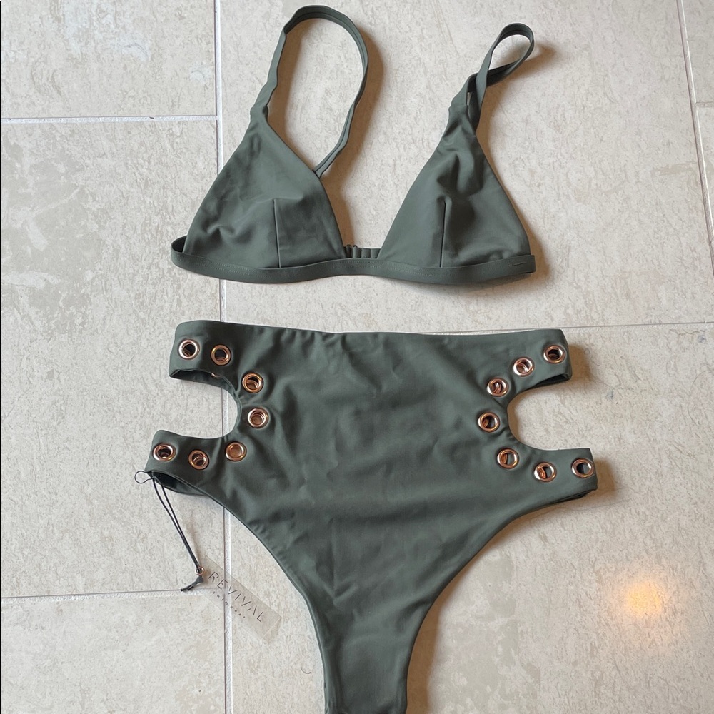 Green Bikini
